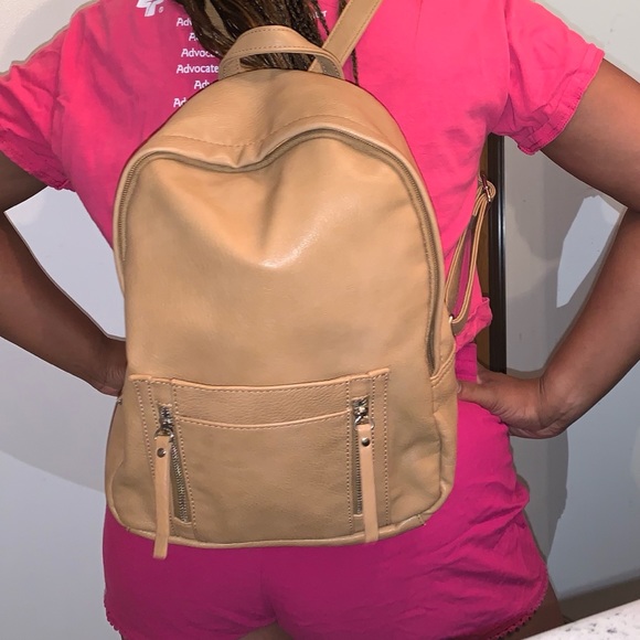 Express Backpack - Picture 5 of 6